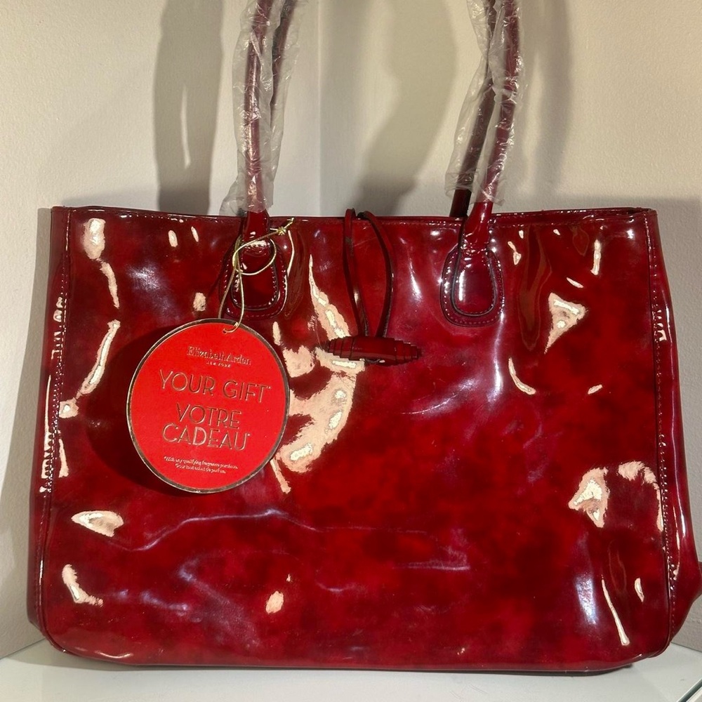 NWT  Elizabeth Arden Tote Bag Red